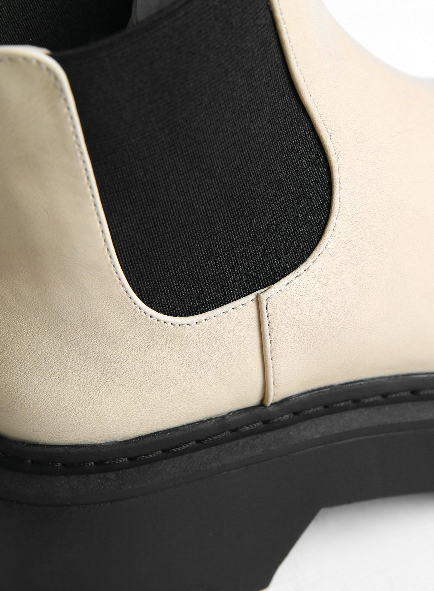 Ellis Chunky Chelsea Boots Cream