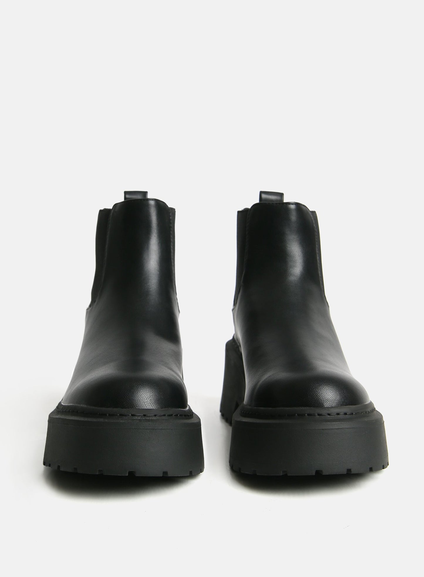 Ellis Chunky Chelsea Boots Black