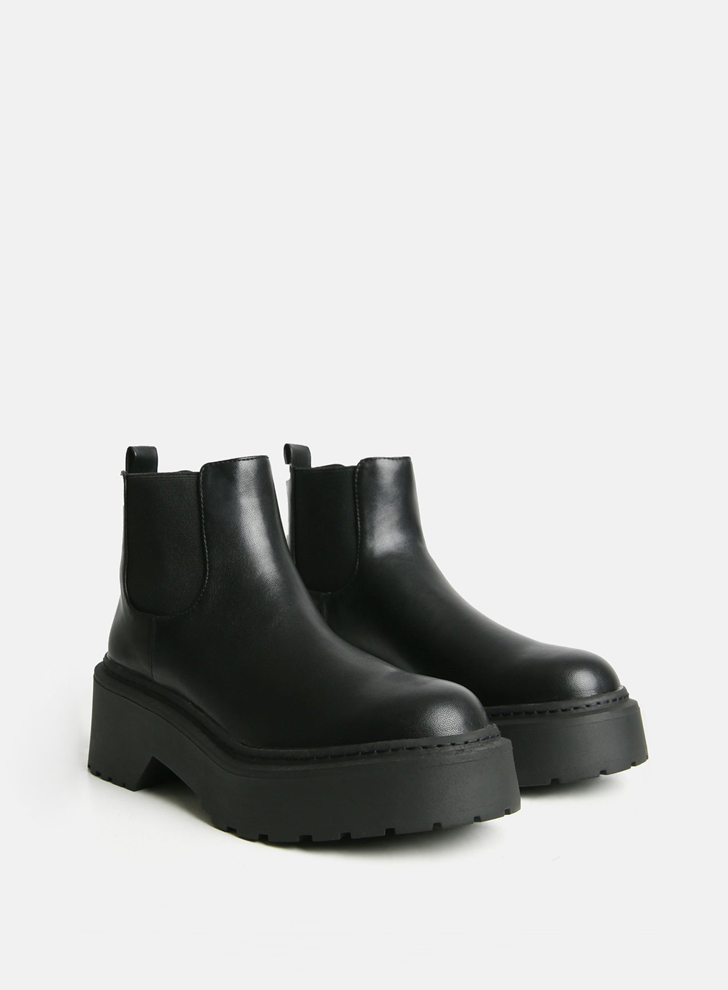 Ellis Chunky Chelsea Boots Black